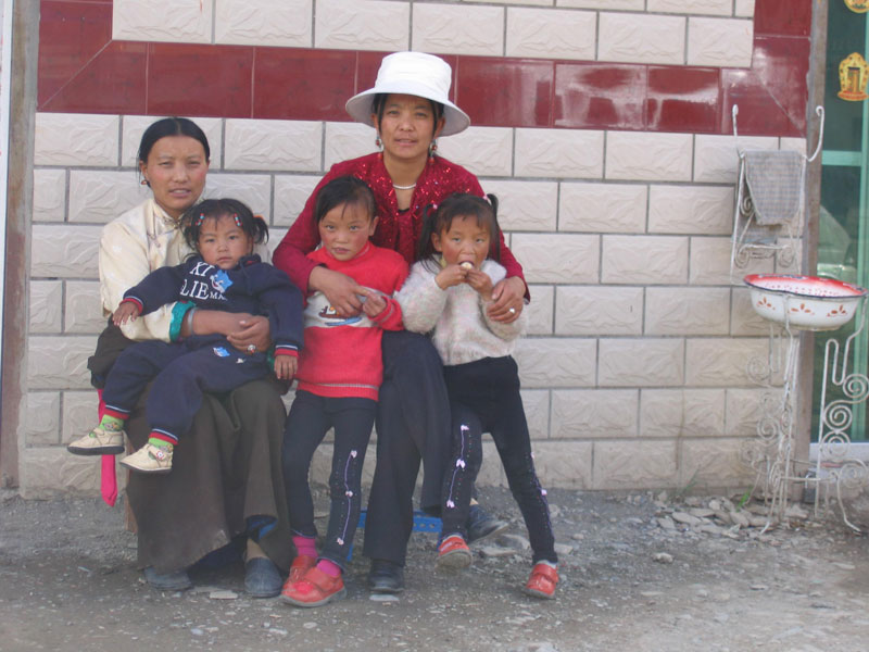 Tibétains au Qinghai (photo JPDesimpelare 2005)