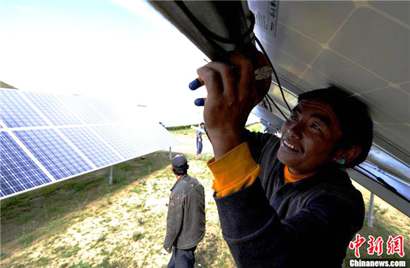 un installateur tibétain de panneaux photovoltaïques un installateur tibétain de panneaux photovoltaïques