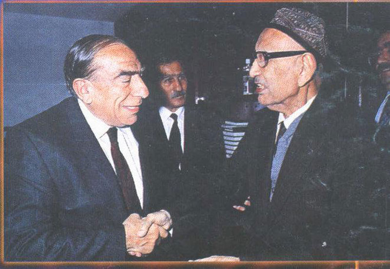 Alparslan Türkeş et Isa Yusuf Alptekin Alparslan Türkeş et Isa Yusuf Alptekin