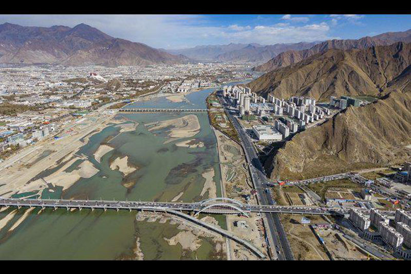 Photo aérienne de Lhassa en novembre 2020 (par Xinhua)