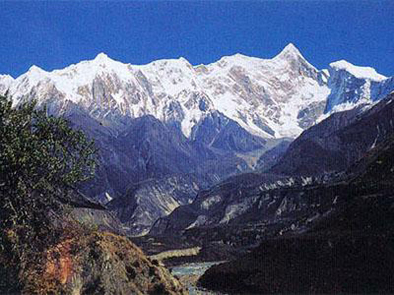  http://tibetdoc.org/index.php/environnement/geographie/225-le-canyon-le-plus-profond-du-monde