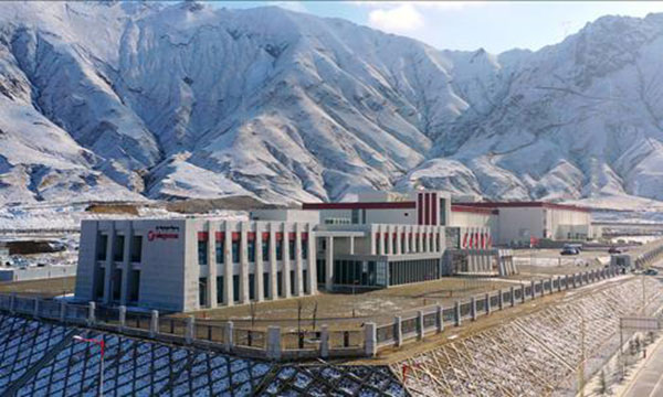 Divisé en trois phases, le centre de données proche de Lhassa au Tibet devrait être entièrement construit au cours des cinq à six prochaines années Divisé en trois phases, le centre de données proche de Lhassa au Tibet devrait être entièrement construit au cours des cinq à six prochaines années