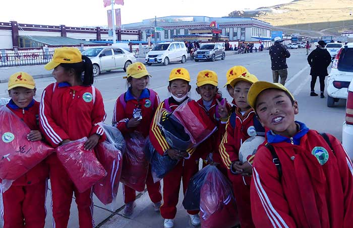 Sortie d'école à Namru (2019)