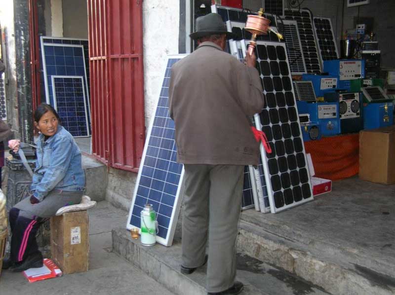 Dans une petite ville du Qinghai (photo JPDes., 2008)