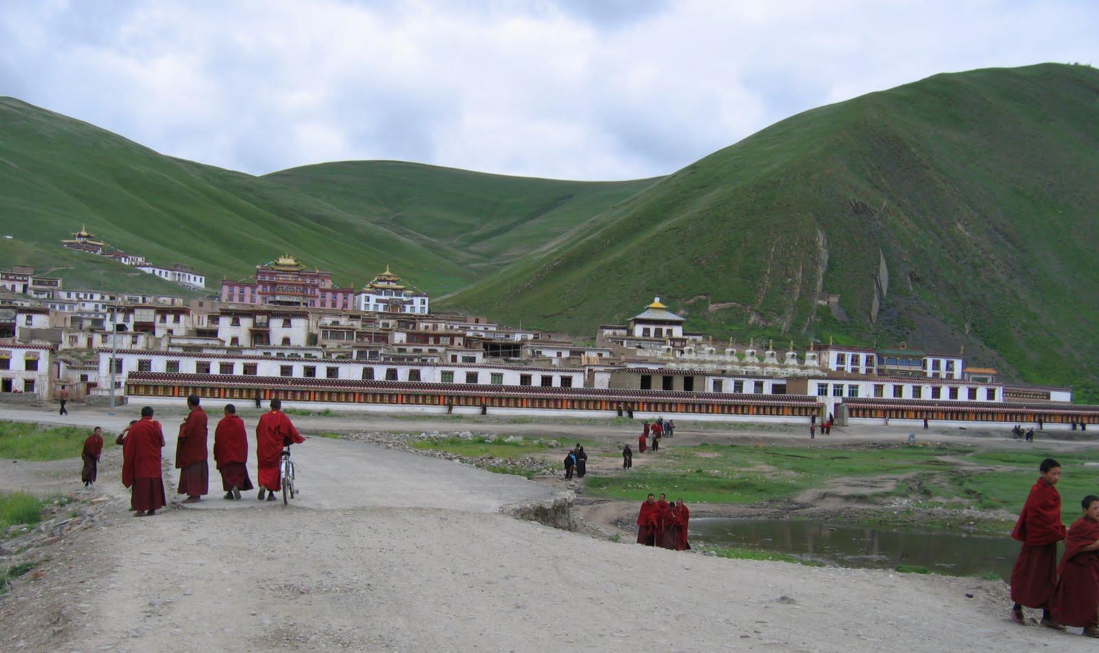 monastère de Serxu (photo JPDes. 2005)