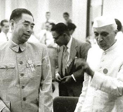 Zhou Enlai et Nehru en 1954 (Chine Magazine, 26/06/2018)