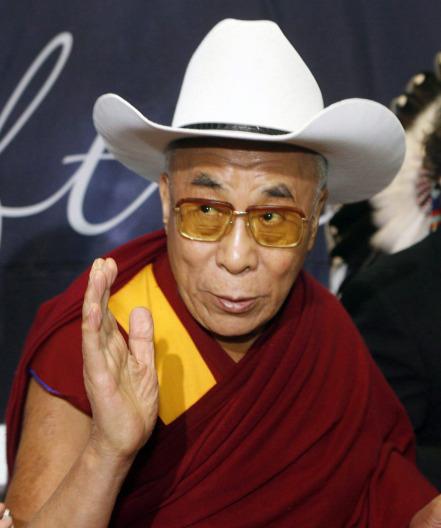 Un dalai-lama mi-tibétain, mi-cowboy Un dalai-lama mi-tibétain, mi-cowboy