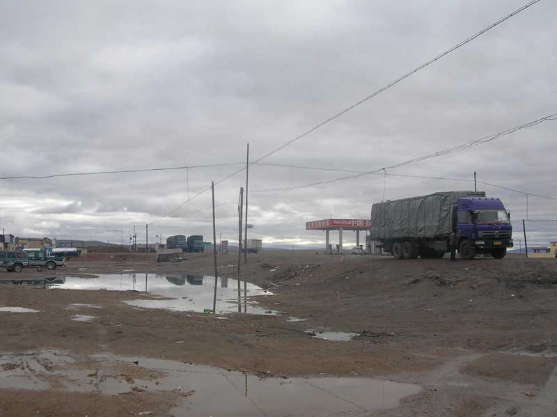 Trafic sur la grand-route Golmud-Lhassa (JPD 2007)