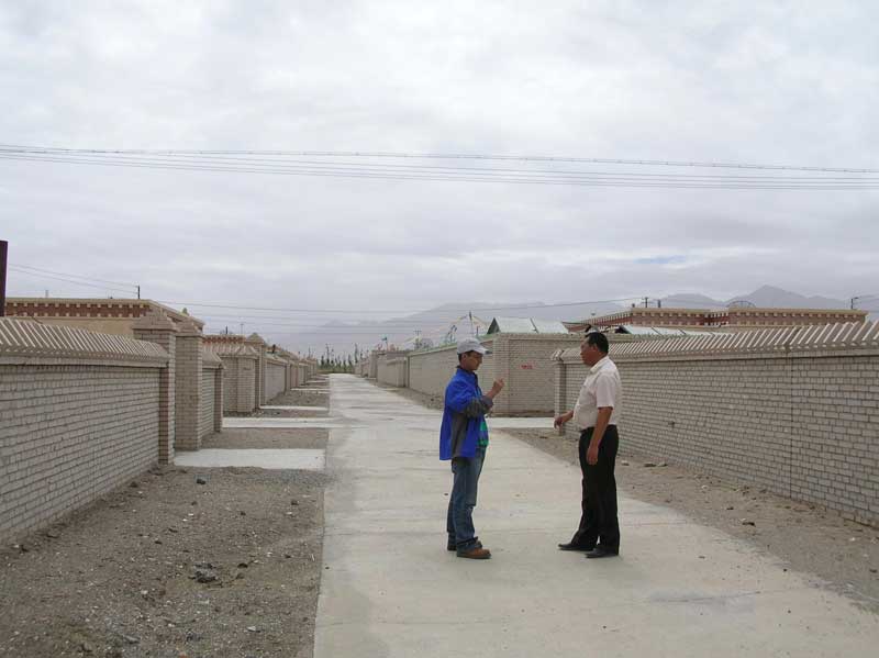 Village accueillant les éleveurs tibétains « déplacés » (JPD 2007)